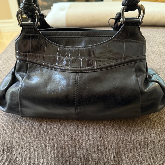 Brighton Handbag - Picture 2 of 5